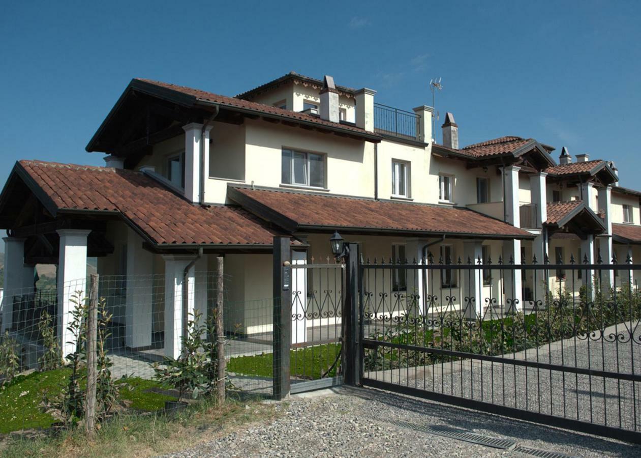 Il Sassoscritto Bed And Breakfast Montecalvo Versiggia Exterior photo