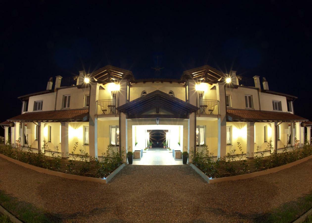 Il Sassoscritto Bed And Breakfast Montecalvo Versiggia Exterior photo