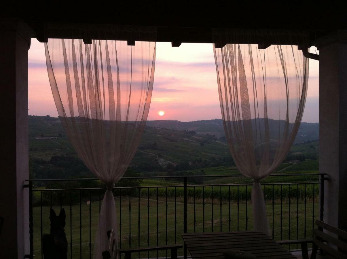 Il Sassoscritto Bed And Breakfast Montecalvo Versiggia Exterior photo